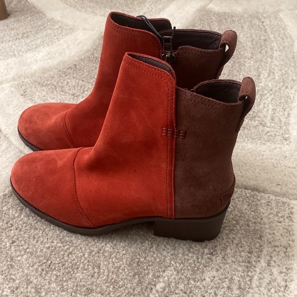 Sorel Cate Booties Block Heel Carnelian Red Suede - Picture 7 of 9